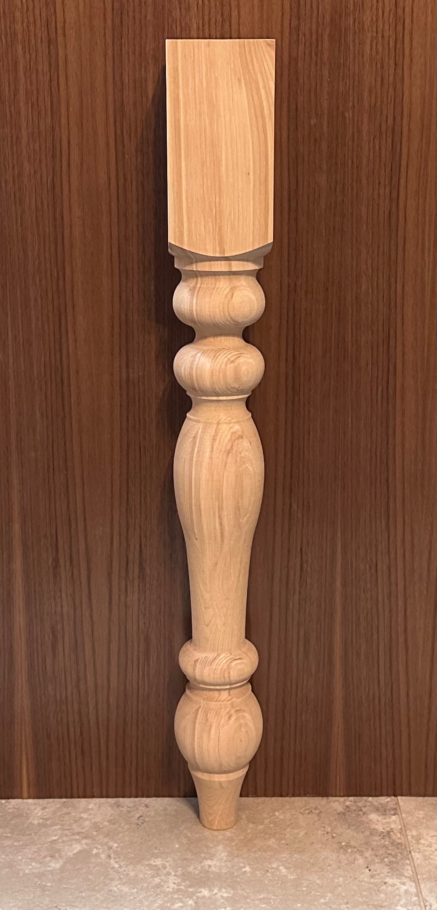 3.5" Farmhouse Style Table Leg