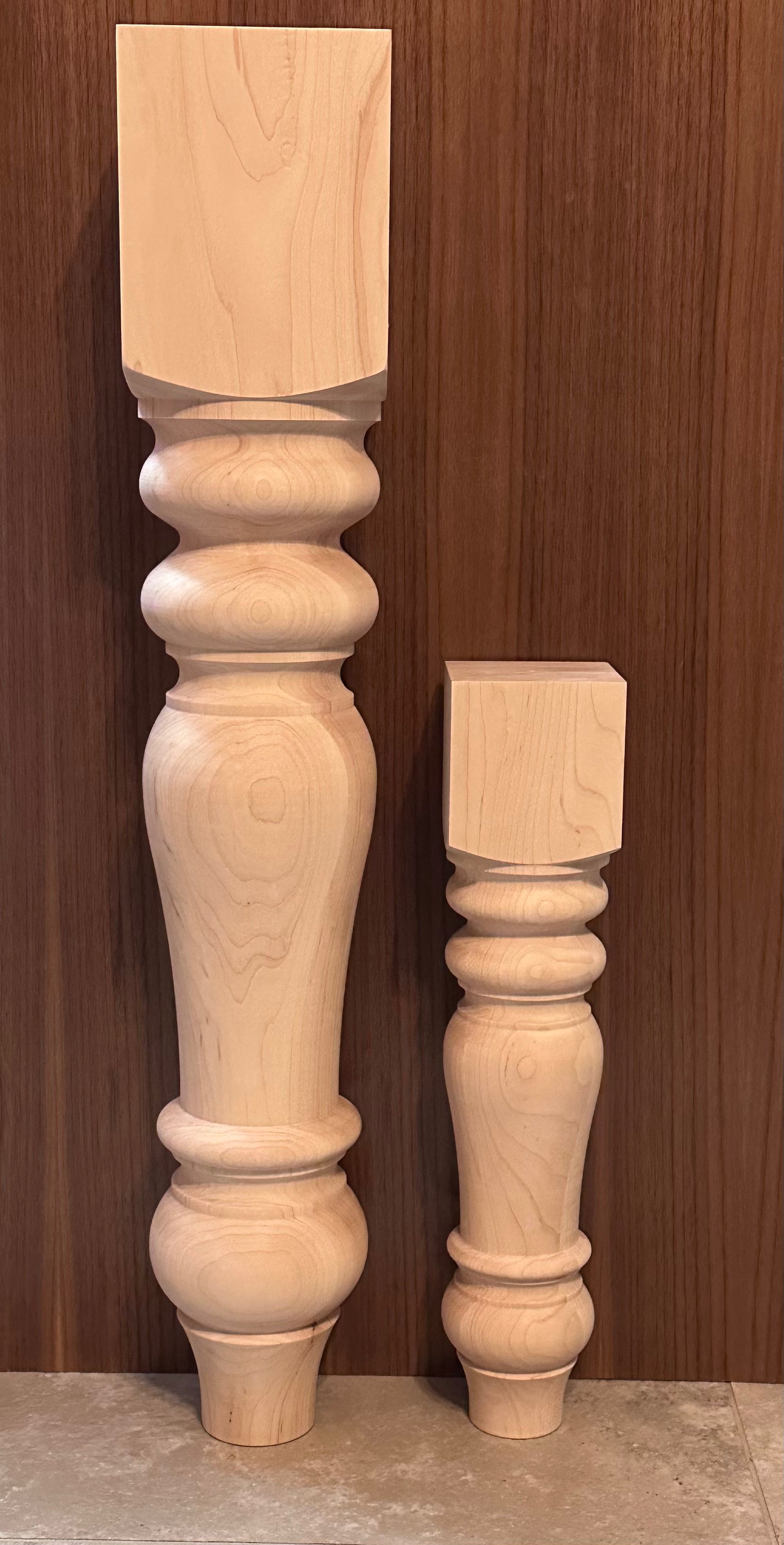 3.5" Farmhouse Style Bench Leg